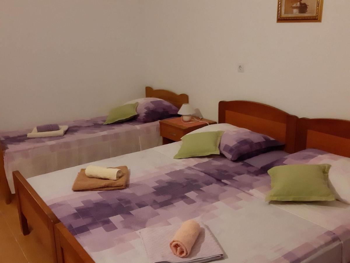 Apartments Franka ซาปลูนารา ภายนอก รูปภาพ