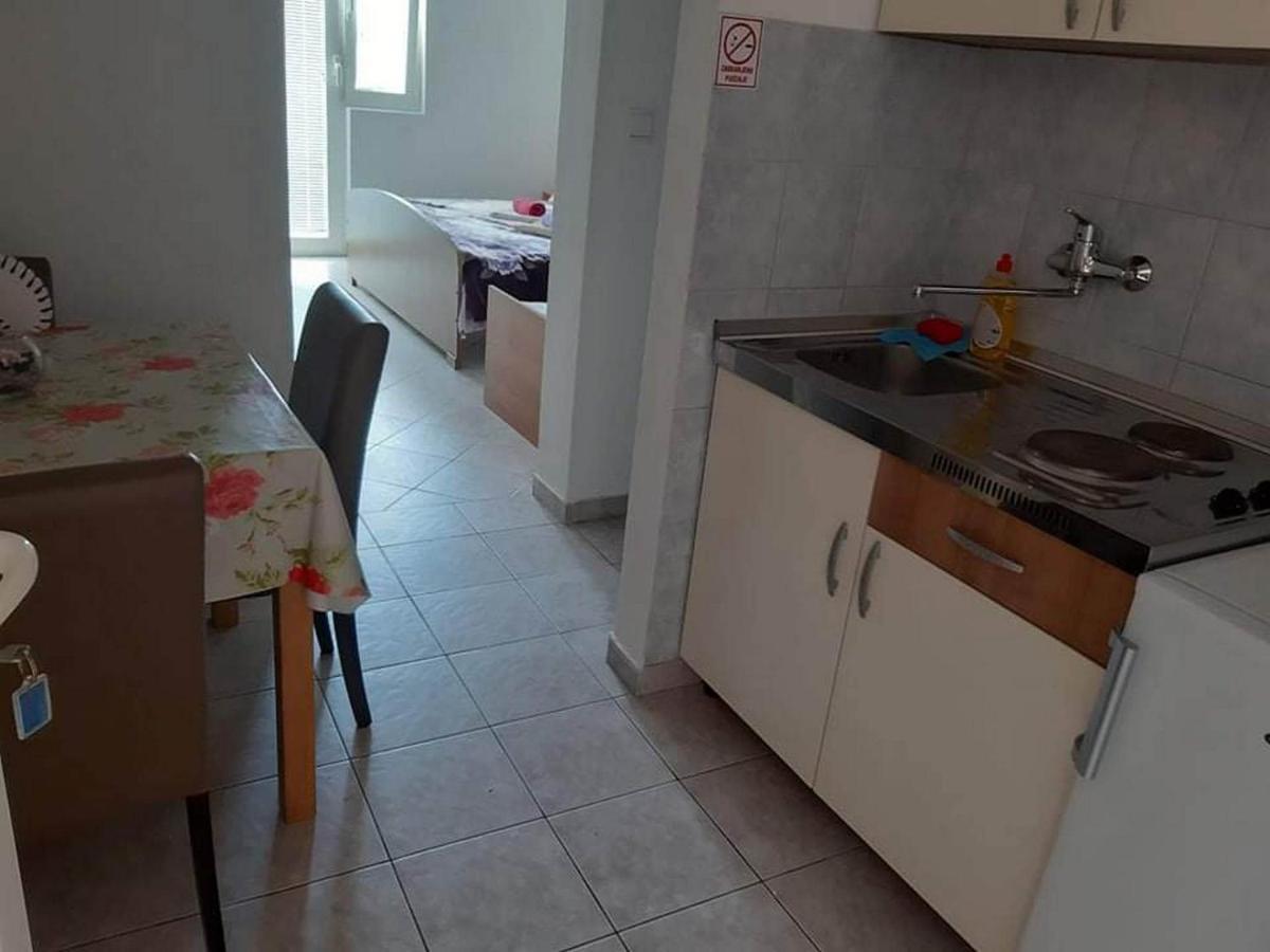 Apartments Franka ซาปลูนารา ภายนอก รูปภาพ